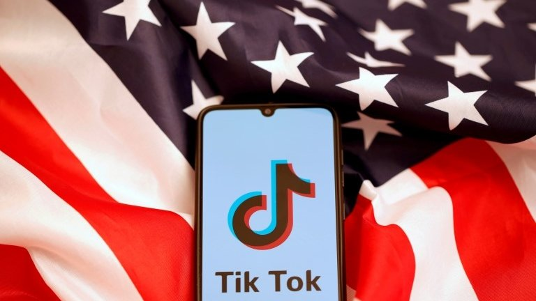 美国法院维持TikTok禁令法案：出售或禁用，引发各方争议